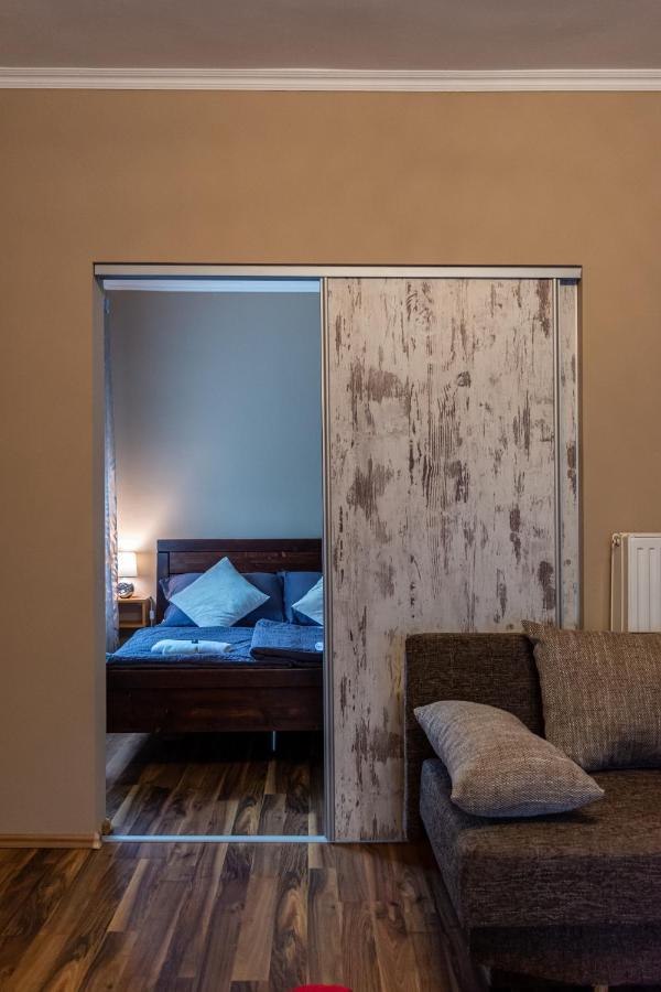 Virag Vendeghaz Villa Makó Exteriör bild