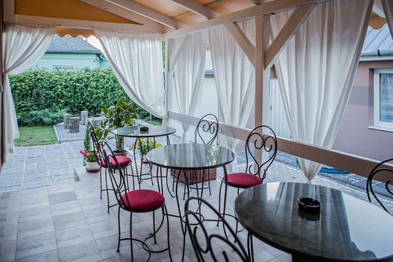 Virag Vendeghaz Villa Makó Exteriör bild
