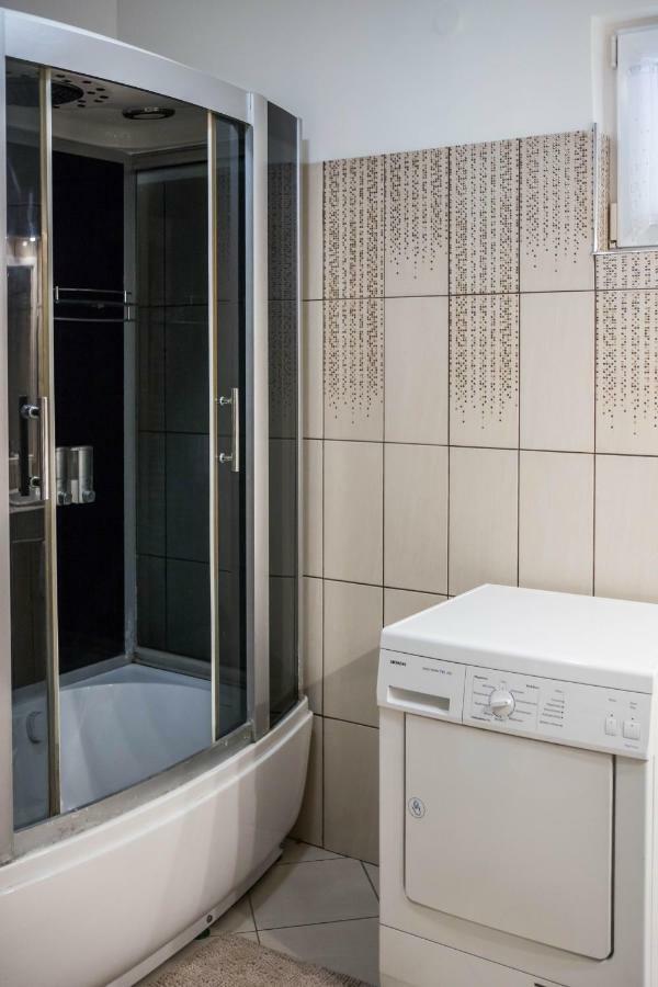 Virag Vendeghaz Villa Makó Exteriör bild