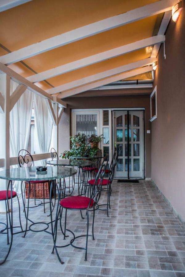 Virag Vendeghaz Villa Makó Exteriör bild