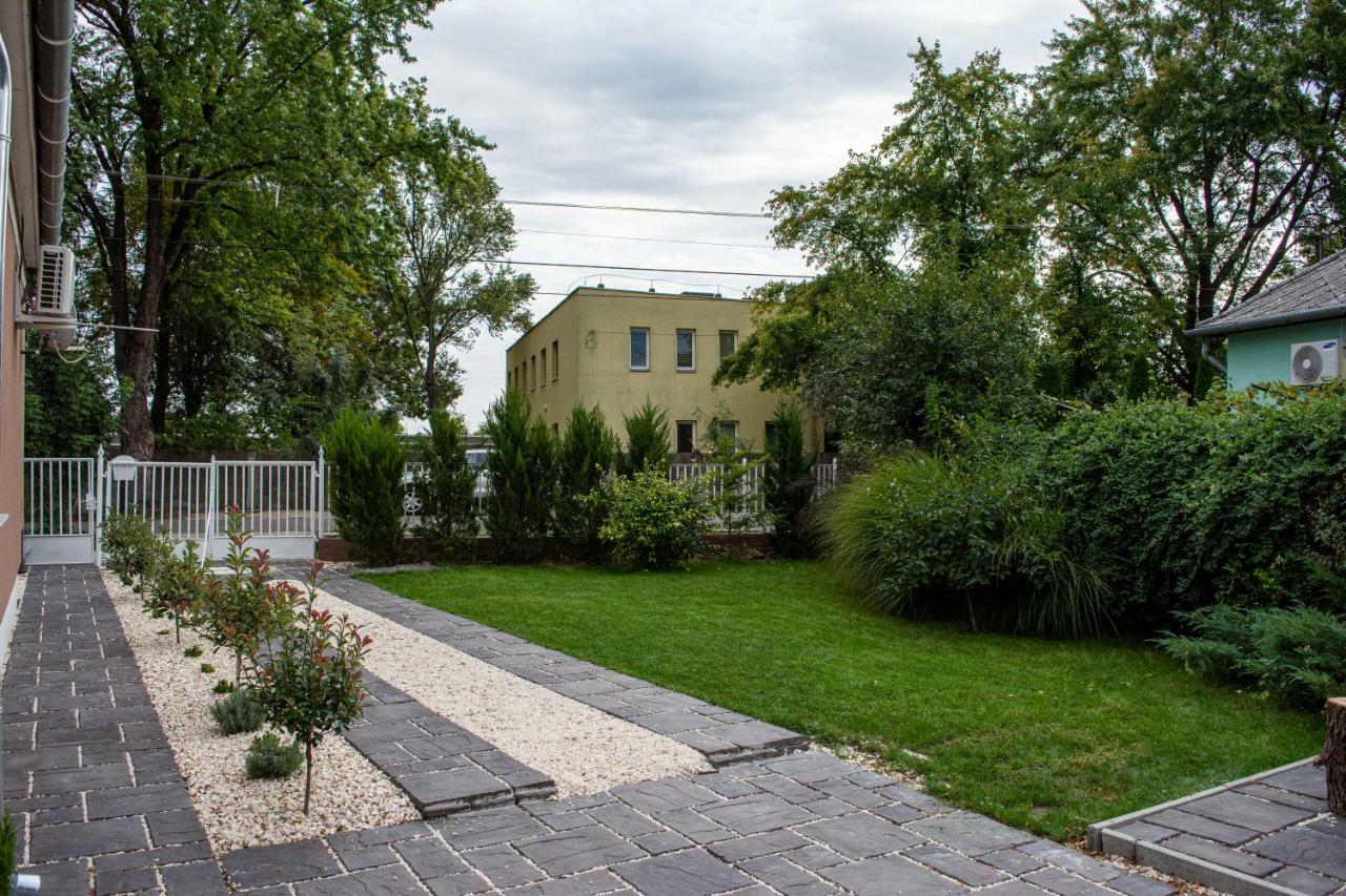 Virag Vendeghaz Villa Makó Exteriör bild