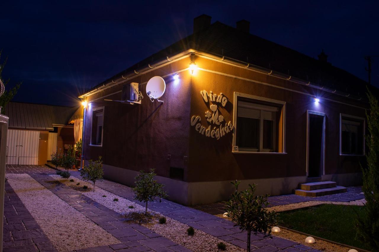 Virag Vendeghaz Villa Makó Exteriör bild